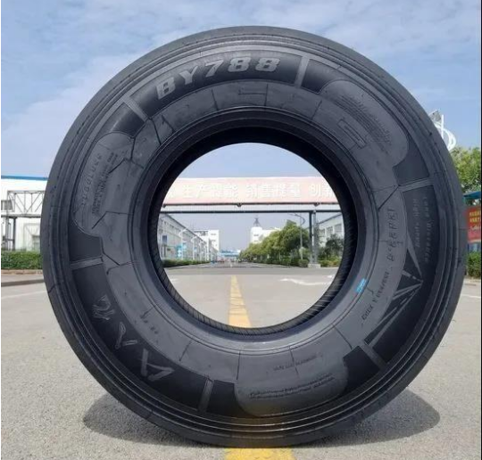 创新"七项"黑科技:八亿橡胶公司研制中长途高端超耐磨轮胎